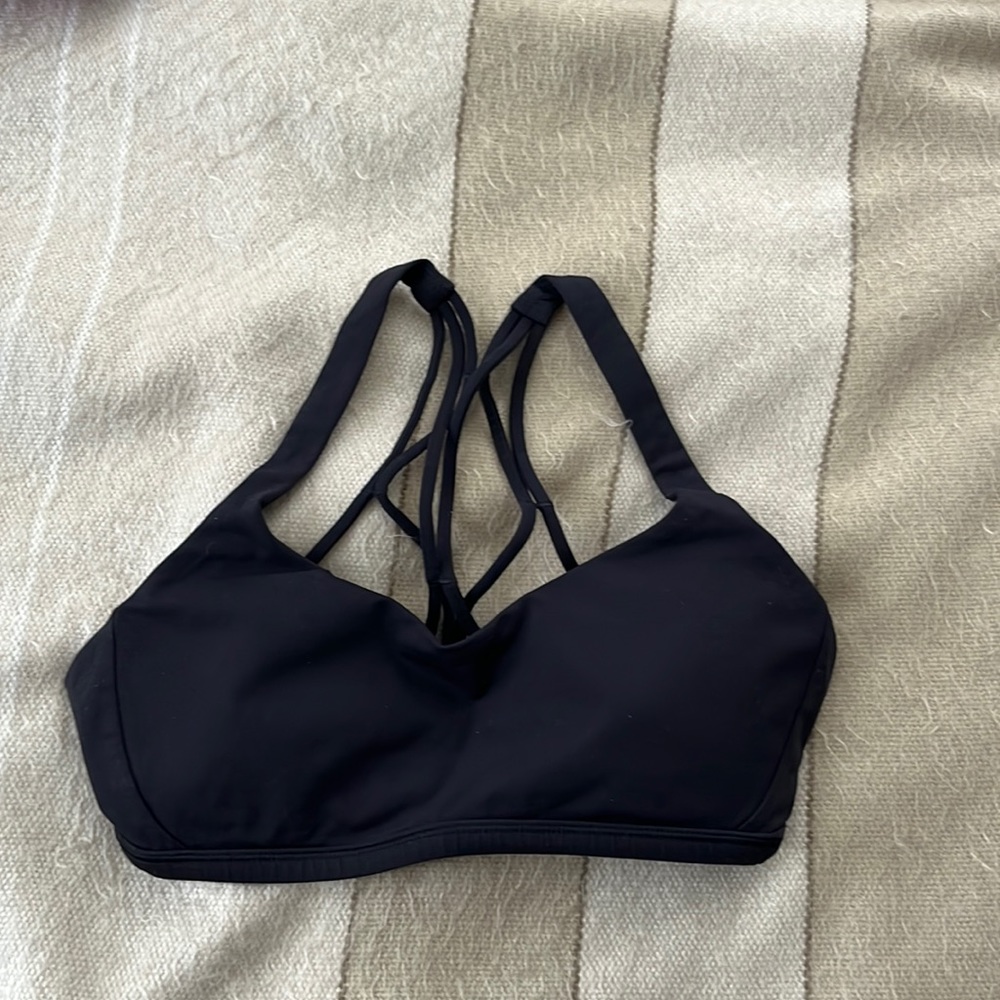 Lululemon sports bra